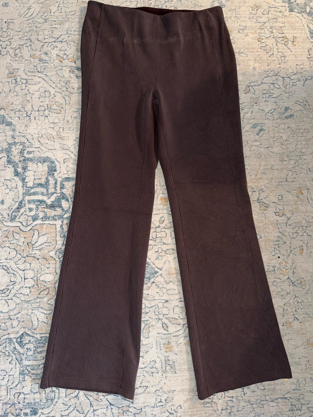 🤎 Lululemon Espresso Ribbed Softstreme Flared Pant – Regular Length